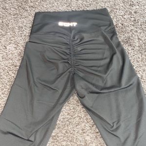 Scrunch butt leggings